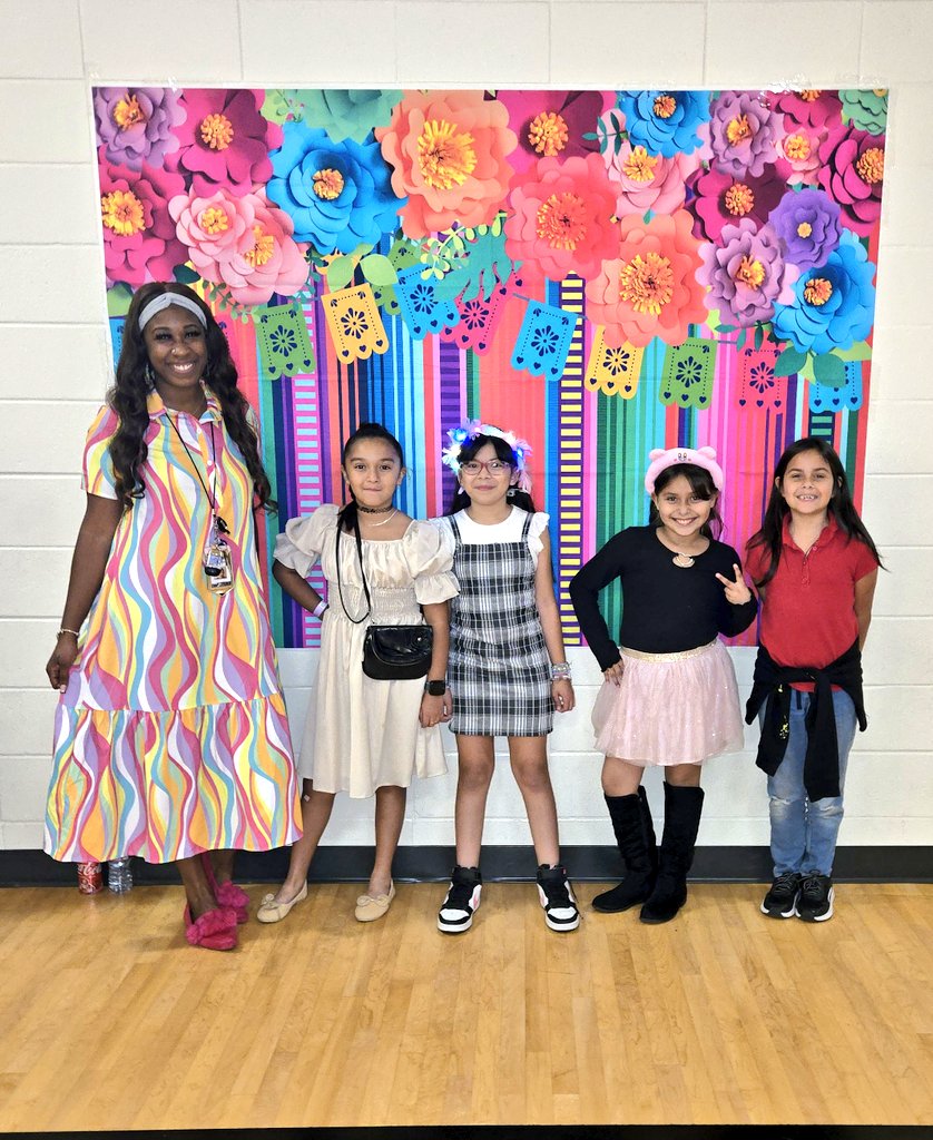 Mrs. DeFriend, M.Ed. tweet media