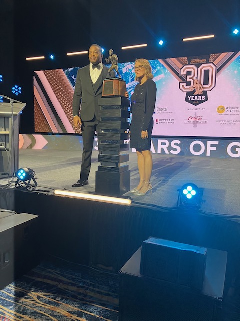 .<a href="/TheFWAA/">Football Writers Association of America</a> President Andrea Adelson (right) with 2024 <a href="/NagurskiTrophy/">Nagurski Trophy</a> recipient DE Kyle Kennard from <a href="/GamecockFB/">South Carolina Football</a> (left) in Charlotte on Monday night. The Trophy is his.