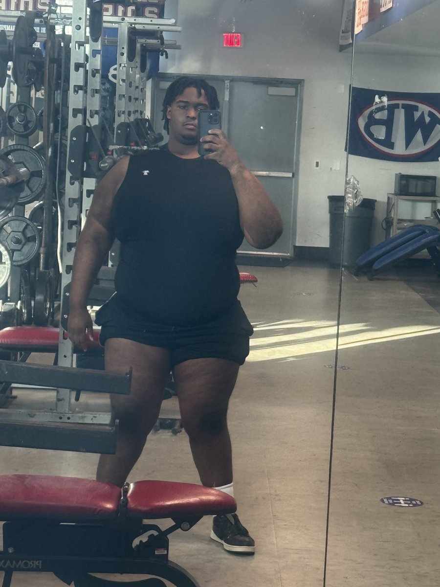 KevinJacksonII5's tweet photo. Nun but the grind you gotta love it we back in Powerlifting season starting off light with 550 can’t wait to go all the way  @PlayBookAthlete @AlabamaFTBL @TexasFootball @GSU_TIGERS @PVAMUPanthers @LSUfootball @OU_Football https://t.co/fpq0QxryT7
