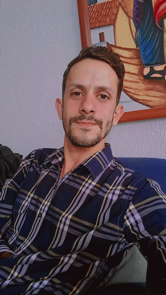 alexroa96's tweet photo. 🤖 https://t.co/Re22YWweJU
