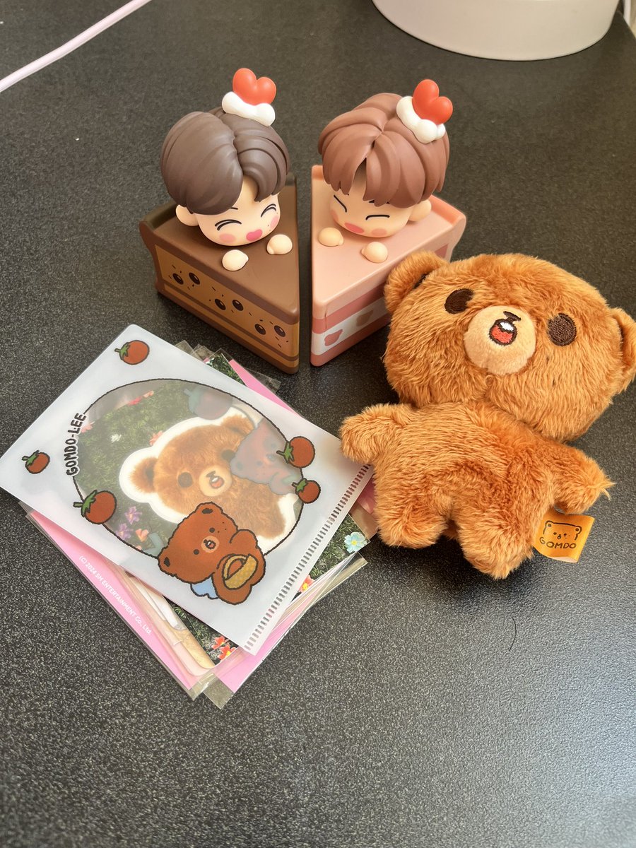 glimoctrl's tweet image. this is so late but they’re here!! #dreamyfb @dreamytrade