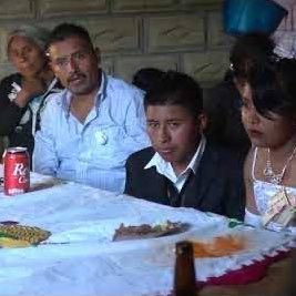 _Gabo_N's tweet photo. Boda de los que votan por Morena / Boda de los que trabajan en Morena https://t.co/NE6lZvkM9Q