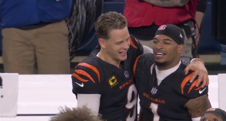 bengalslvr's tweet photo. :) https://t.co/pnlkVKSNNl
