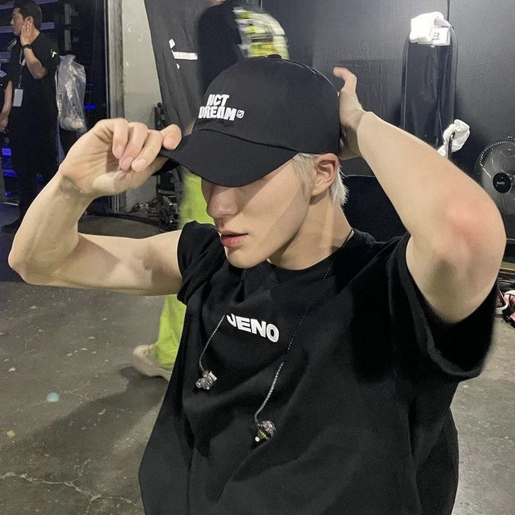 - 𝙟͟𝙪͟𝙨͟𝙩͟ .♛ tweet media