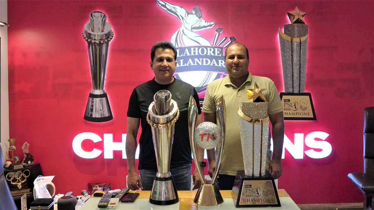 AkberAJaffri's tweet photo. Happy Birthday @atifnaeemrana bhae..
The Man behind @lahoreqalandars Success..
Always be Happy!!
๐๐๐๐๐๐
#QalandarBrothers #LahoreQalandars #10thDecember https://t.co/oPD2fPRV8f