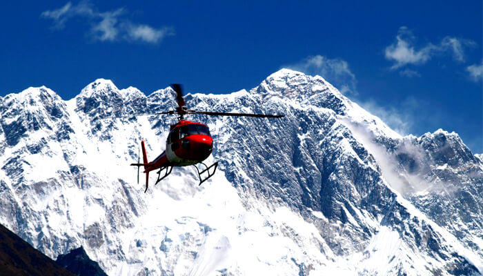 Reasonabletreks's tweet photo. Everest Helicopter Tour is on of the Best Experience the majestic beauty of the Himalayas This Tour provide panoramic views of the world’s tallest mountain, along with other iconic Himalayan peaks, glaciers, and high-altitude landscapes. https://t.co/Xywgp3V6qc
