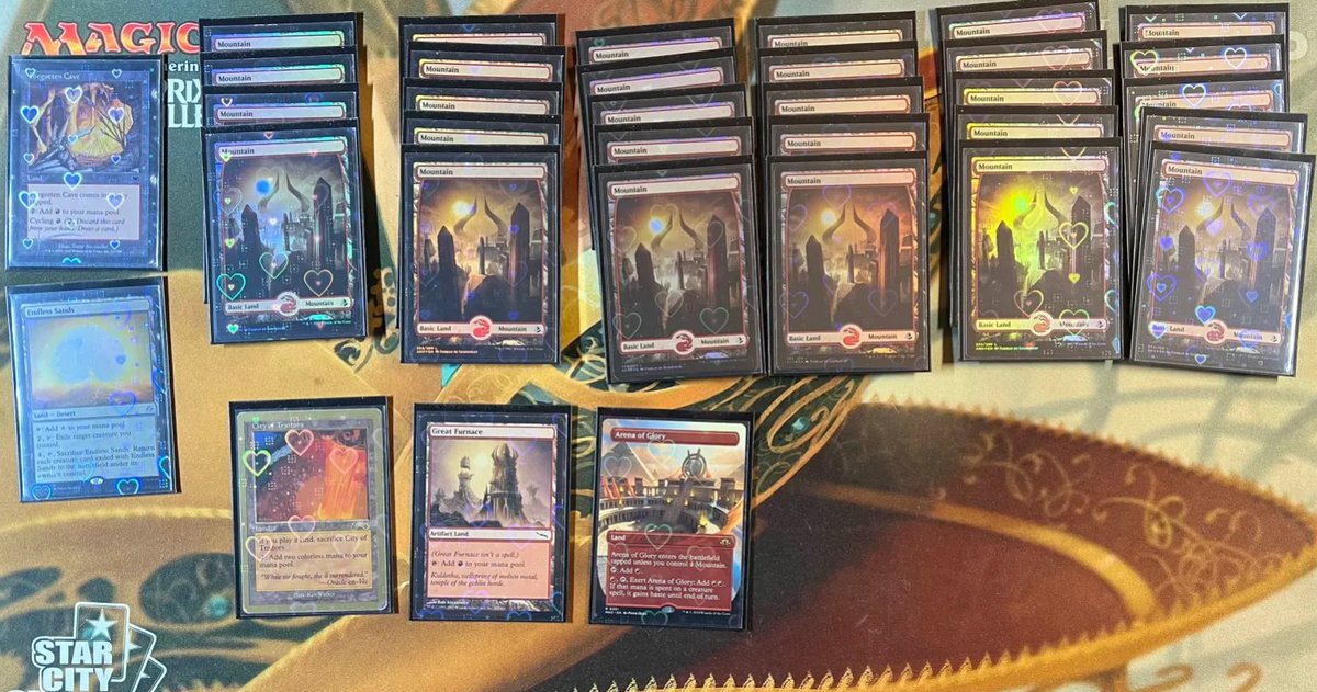 Holtzmann's tweet photo. So close to fully foiling out my Zirilan, of the Claw edh deck. Had this one for close to a decade now, and have slowly been adjusting/foiling out cards I knew I wouldn't swap out. https://t.co/kEeGcTIQTX