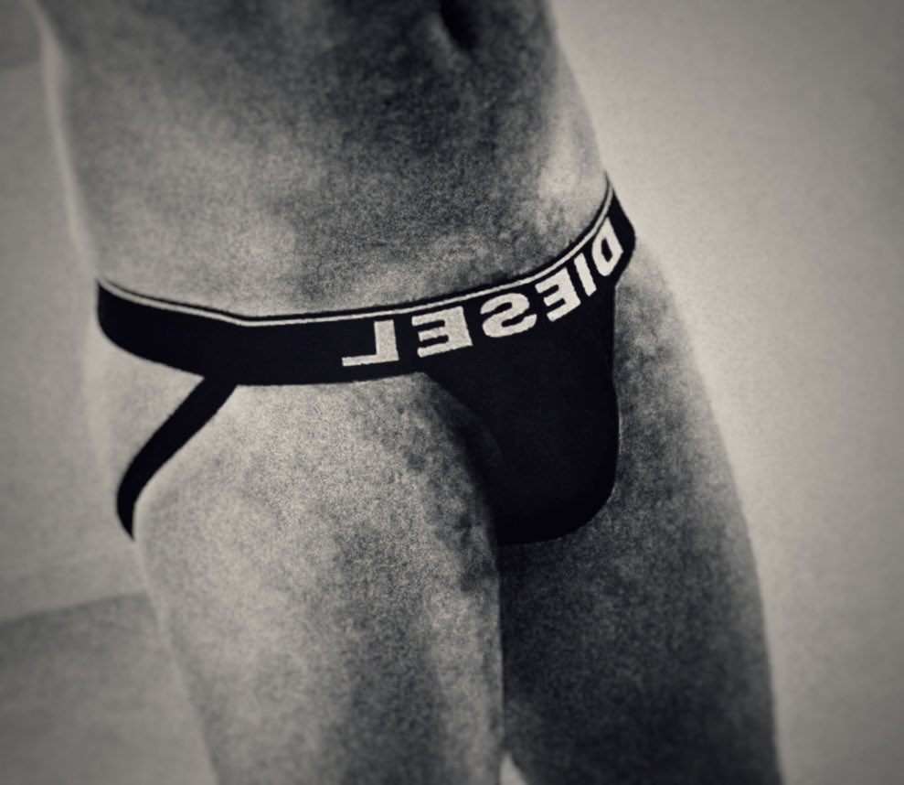 hosenunter's tweet photo. #jockstrap #meninjocks https://t.co/uuoFhODykI