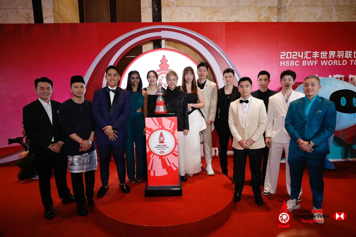 chentohpics's tweet image. team Malaysia 🇲🇾
team visuals ✨

#BWFWorldTourFinals #WTF2024