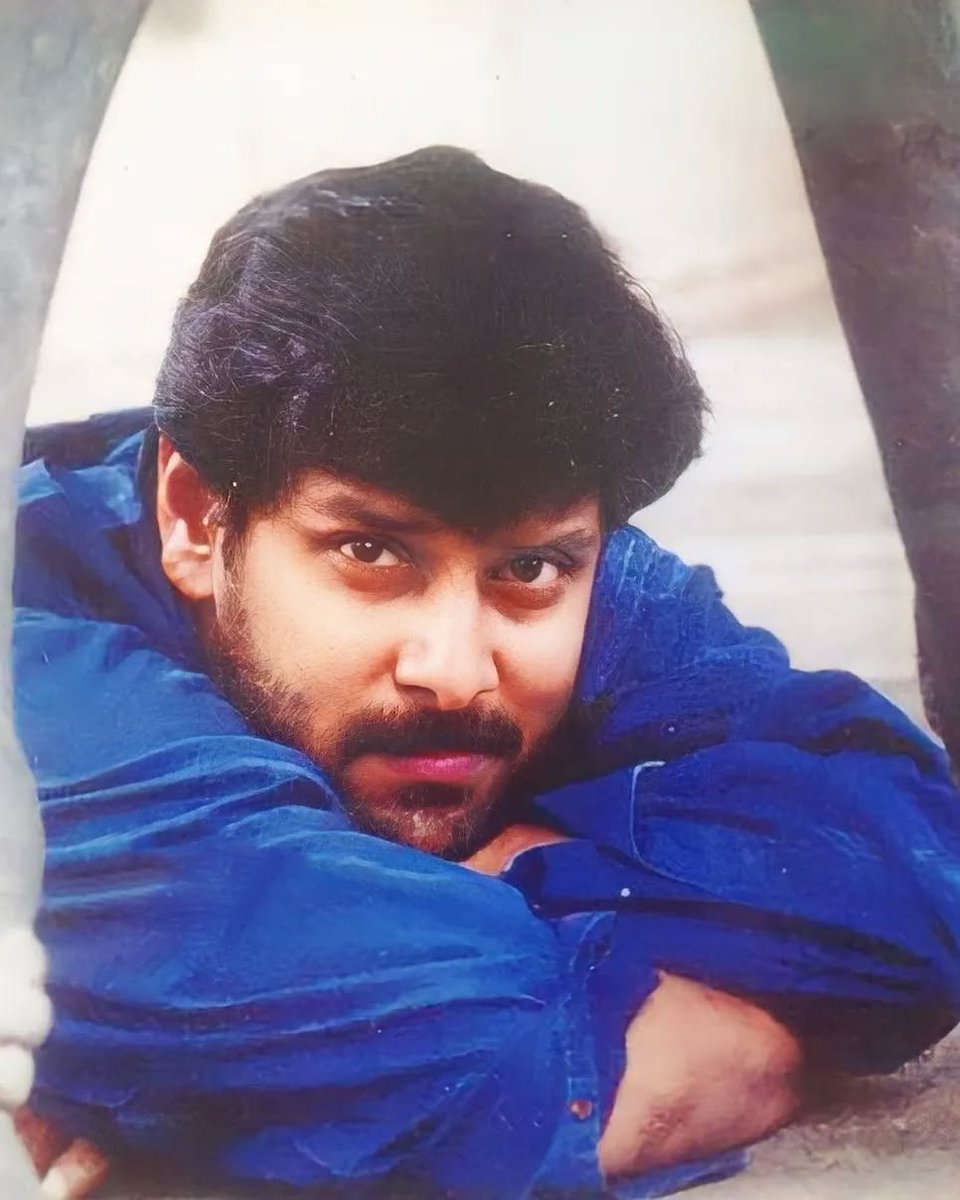 Shiivaa4's tweet photo. #Sethu A journey that started with @chiyaan’s unstoppable belief nd ended as a timeless classic. 25Years later it remains a symbol of dedication, redefining what it means to dream big!
#25YearsofSETHU #Bala #25YearsofChiyaan #ChiyaanVikram
@sooriaruna @Kalaiazhagan15 @proyuvraaj https://t.co/kWX1gU99C0