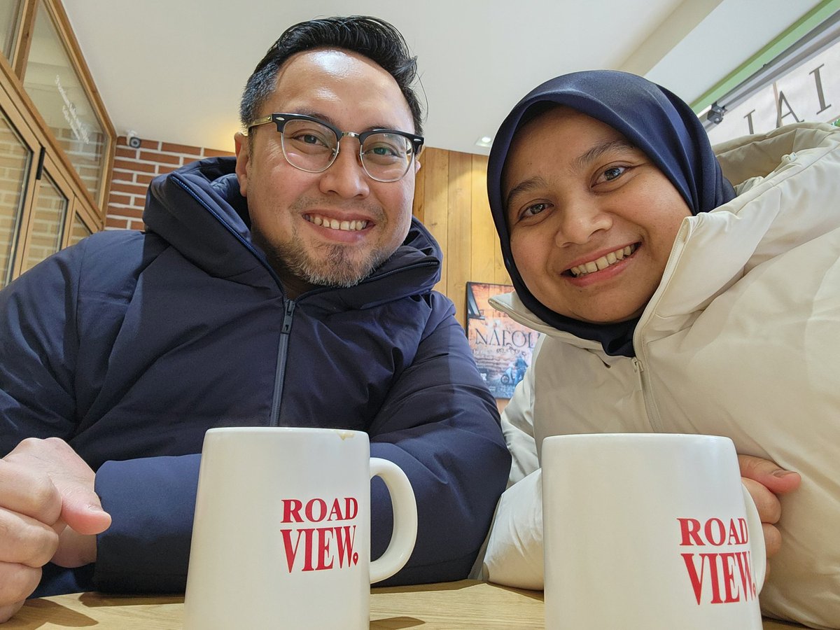 Nawal_47's tweet photo. Alhamdulillah, thankful to celebrate beautiful years together ❤️ This year is extra special as we're now 2+1👶. Here's to continuing to give our best to each other, always. Happy anniversary,  my love! 🎊🎆
@AlanLalla https://t.co/tDFxIdmir6