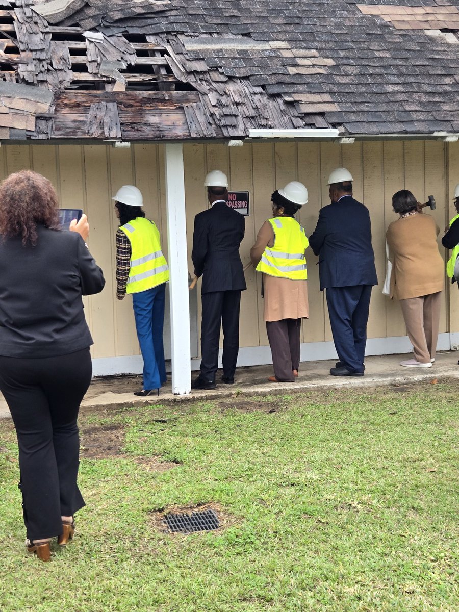 Dr. DeMonica Amerson (@amersondemonica) on Twitter photo Today, I had the honor of attending the Renaming & Revitalization ceremony where our <a href="/SpringISD_FACE/">Spring ISD Family & Community Engagement</a> building was named after State Representative Sheila Jackson Lee! Additionally, we were blessed with greetings from her daughter, <a href="/ericaleecarter/">erica carter</a>!
<a href="/SpringISD/">Spring ISD</a>
<a href="/SpringISD_Super/">Dr. Lupita Hinojosa</a> Today, I had the honor of attending the Renaming & Revitalization ceremony where our <a href="/SpringISD_FACE/">Spring ISD Family & Community Engagement</a> building was named after State Representative Sheila Jackson Lee! Additionally, we were blessed with greetings from her daughter, <a href="/ericaleecarter/">erica carter</a>!
<a href="/SpringISD/">Spring ISD</a>
<a href="/SpringISD_Super/">Dr. Lupita Hinojosa</a>