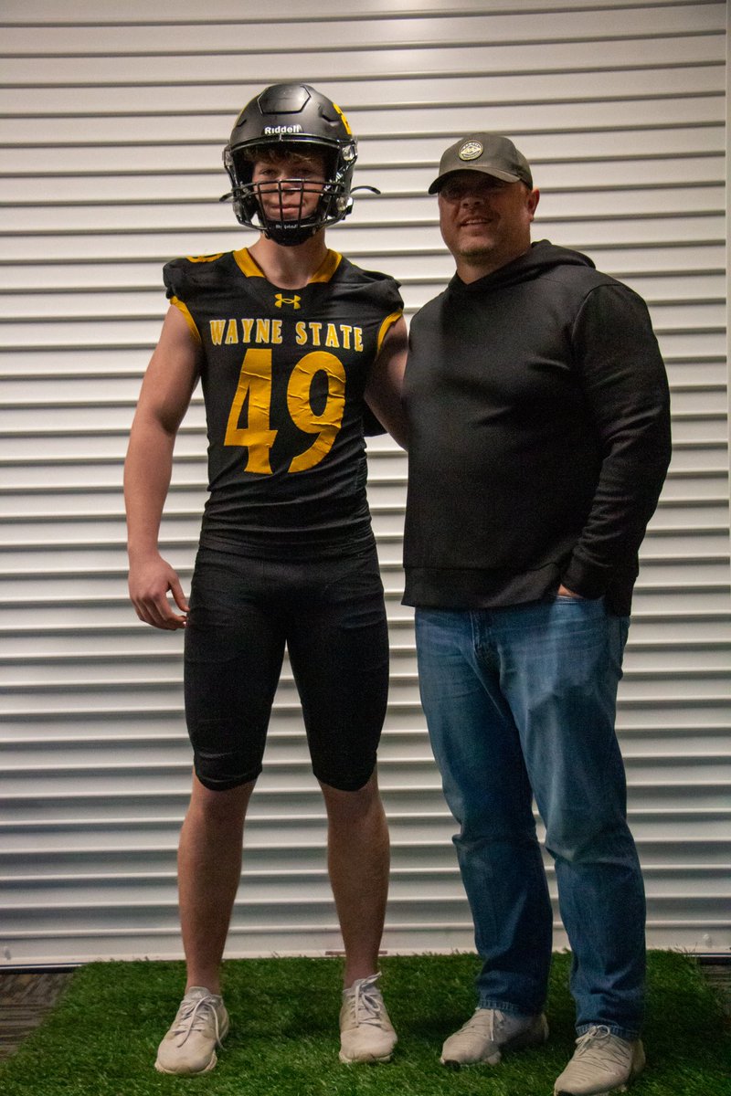 TyeMcDougal (@tyemcdougal) on Twitter photo I had a great time on my official visit to Wayne State this weekend! <a href="/LMasters8/">Logan Masters</a> <a href="/COACHMCLAU/">SCOTT MCLAUGHLIN</a> <a href="/_CoachTJohnson_/">Tanner Johnson</a> <a href="/coach_yars/">Coach Mike Yarbrough</a> <a href="/RecruitPLSFB/">Recruit Papio South FB</a> I had a great time on my official visit to Wayne State this weekend! <a href="/LMasters8/">Logan Masters</a> <a href="/COACHMCLAU/">SCOTT MCLAUGHLIN</a> <a href="/_CoachTJohnson_/">Tanner Johnson</a> <a href="/coach_yars/">Coach Mike Yarbrough</a> <a href="/RecruitPLSFB/">Recruit Papio South FB</a>