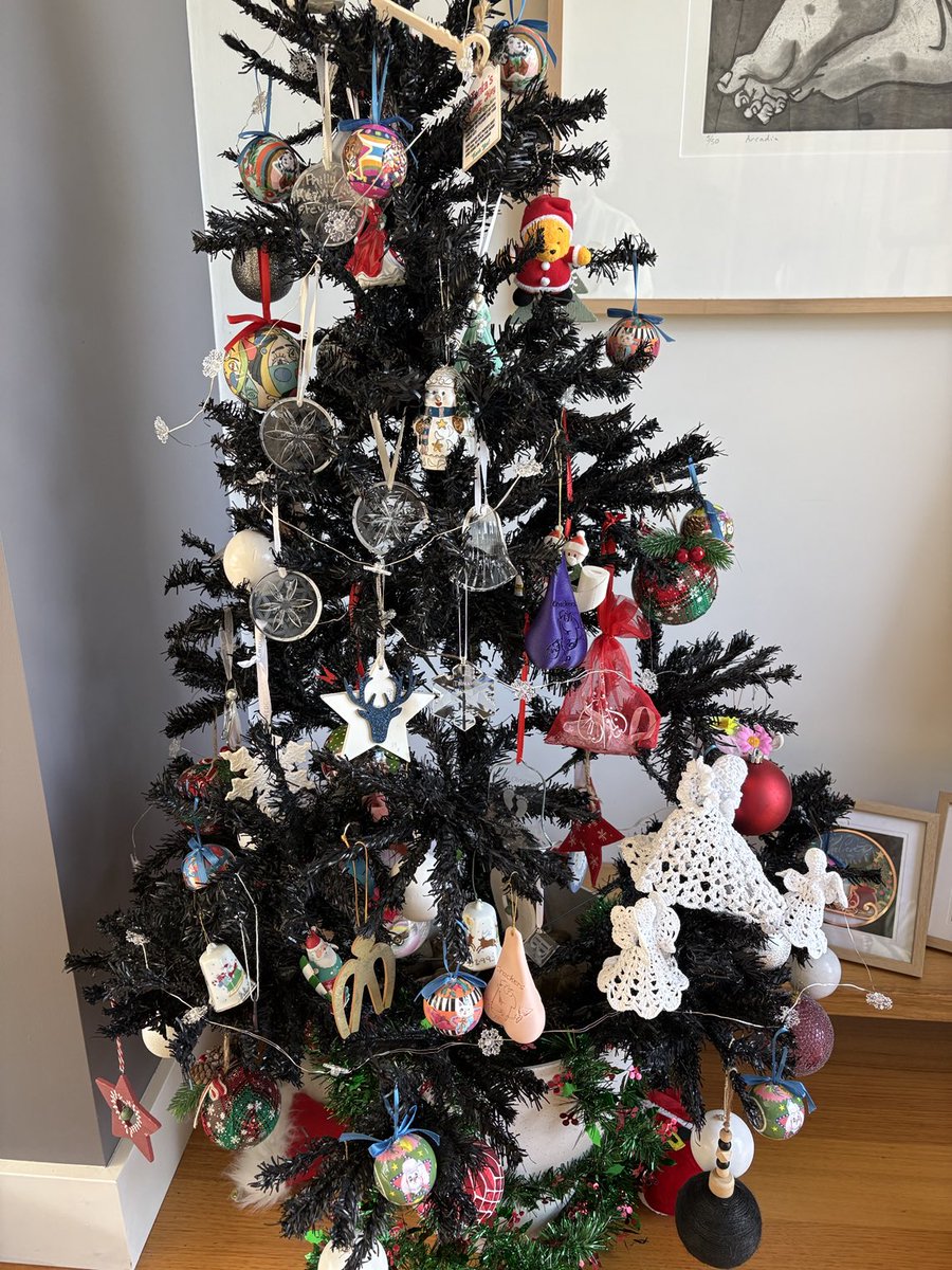 princesspolly58's tweet photo. Too exciting! New decorations. Thanks @crackerscraigo https://t.co/1JITMhg3qD