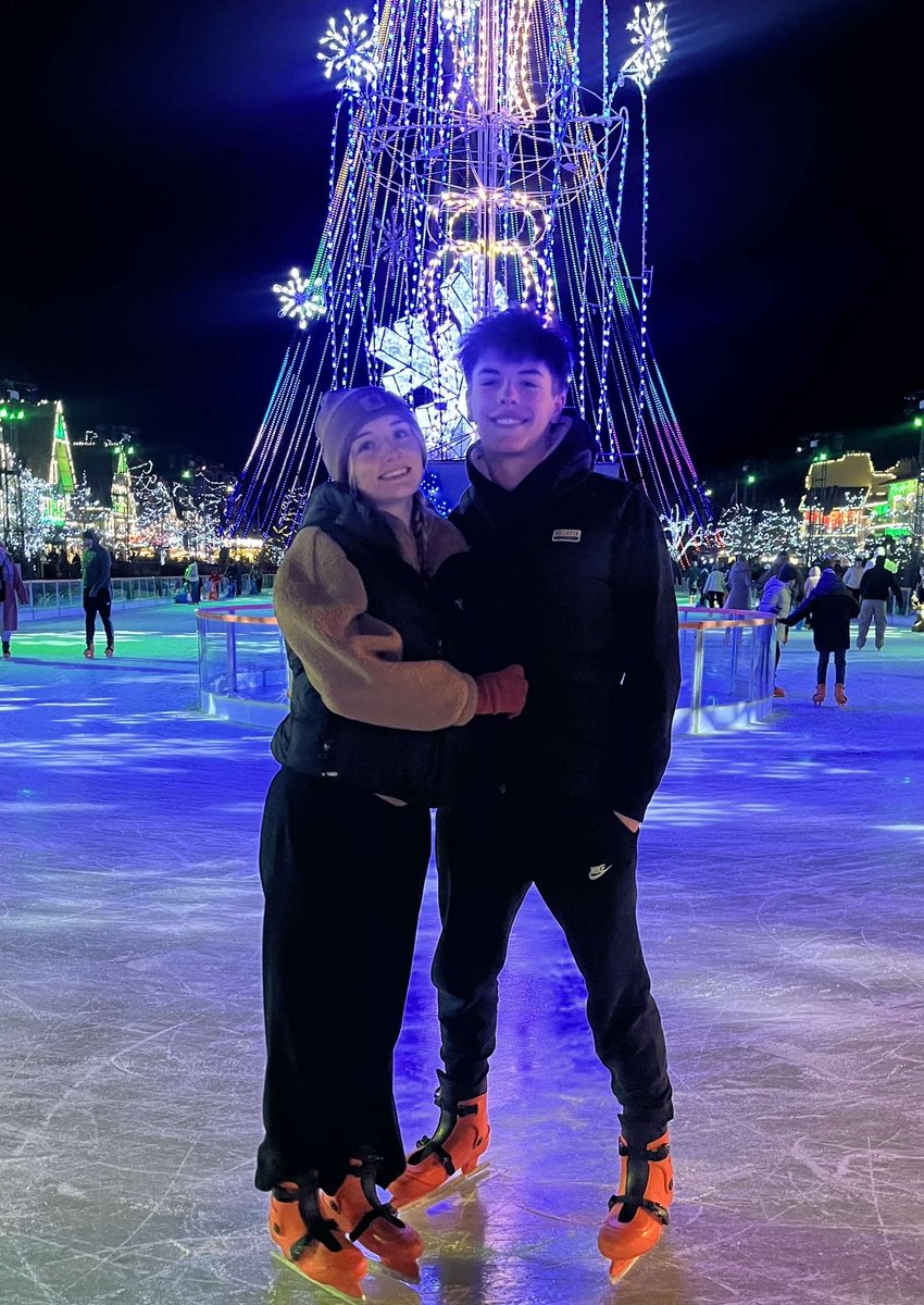 DannerGrey7's tweet photo. Figure skaters 💃 ⛸️ https://t.co/rEt83Y5JZW