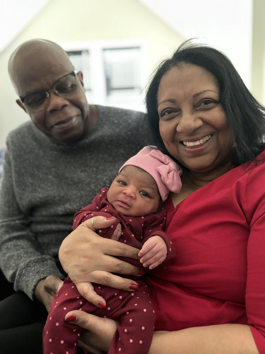 Rizèl Scarlett 🇦🇬🇬🇾 tweet media