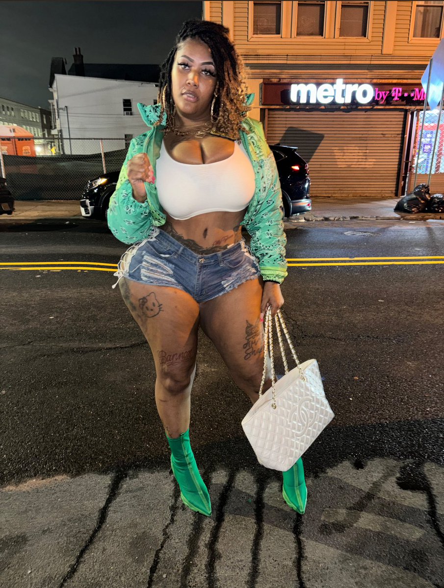 Yazzy_moneybag's tweet photo. 💚 https://t.co/rWoBQMPeg9