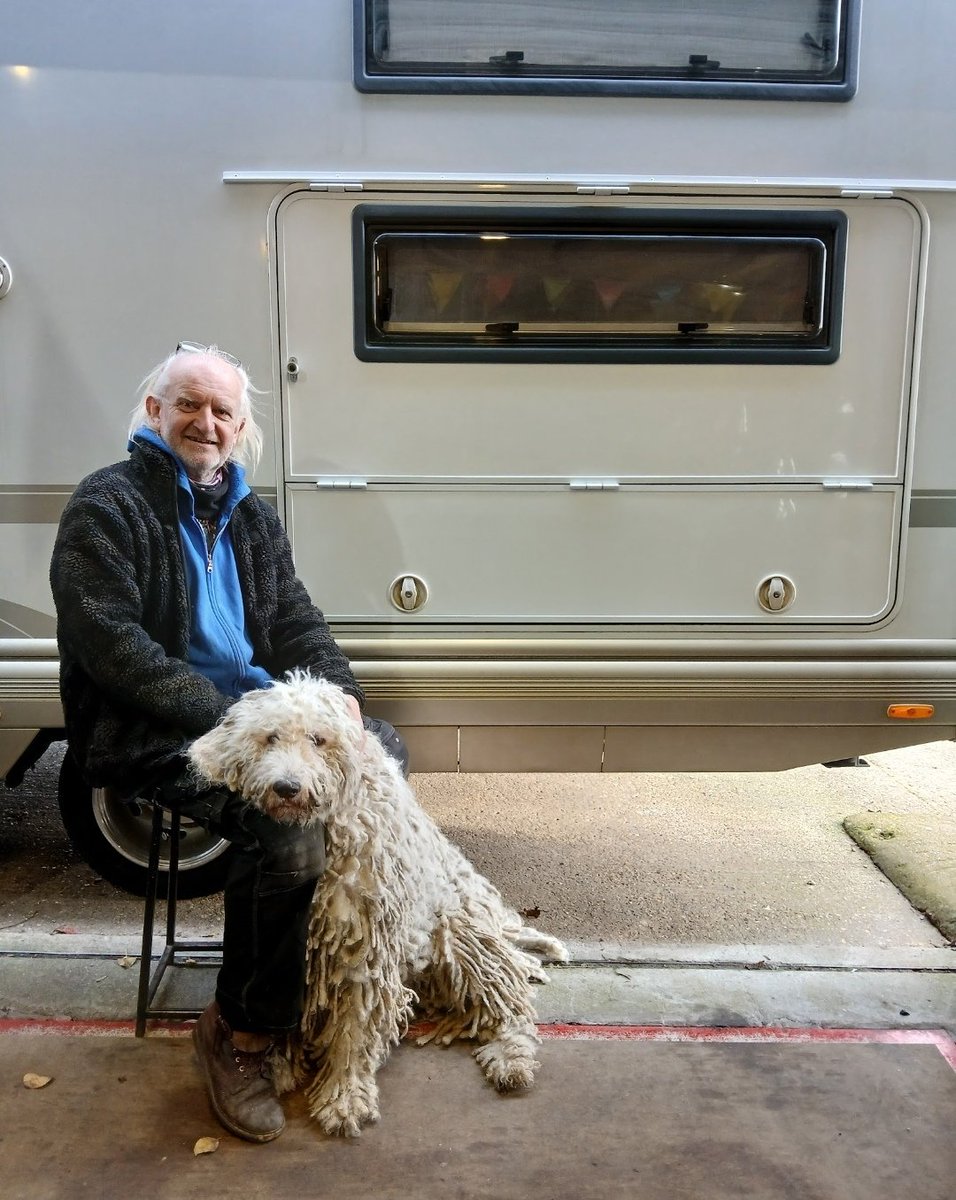 TheEnglishCarav's tweet photo. The new door for the Laika motorhome. All completed to have more adventures on the road in 2025.♥️♥️♥️
#vintagecaravanworkshop #motorhomerepair #laikamtorhome #rottenwood https://t.co/VoOPclJp8V