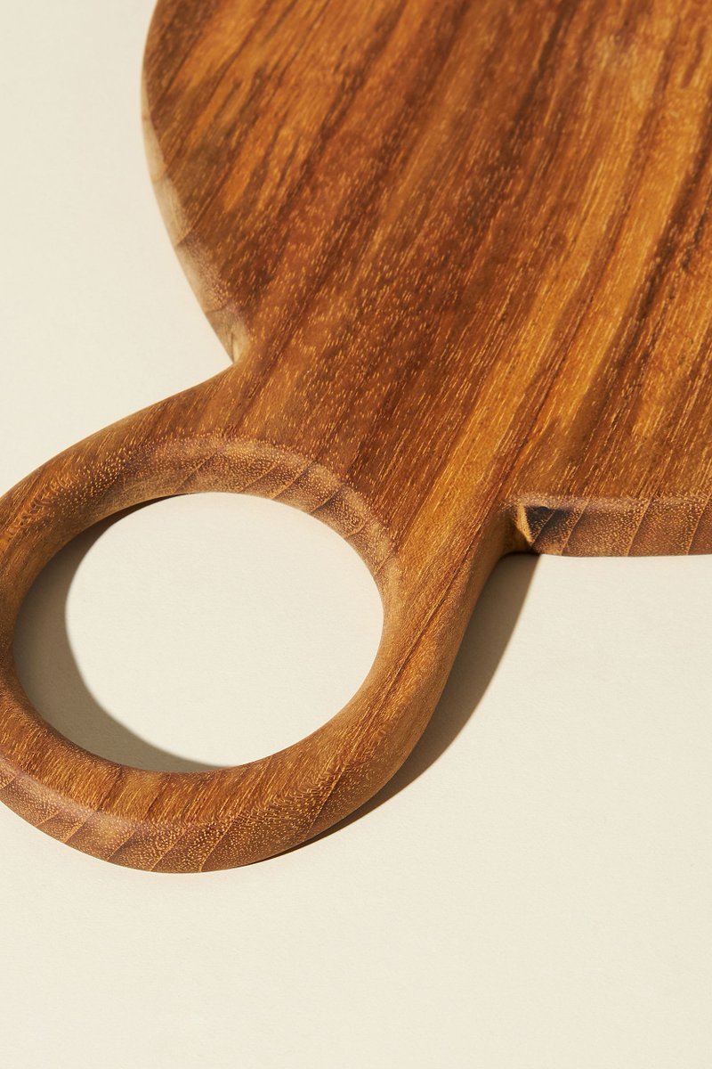 Handmadezzz's tweet image. Its timeless design and durable construction make it a stylish addition to any table setting.
Make every occasion memorable with our Teak Wood Serving Board and Three-Tier Serving Stand!
#EntertainingEssentials #TeakServingBoard #ThreeTierStand #GourmetDelights