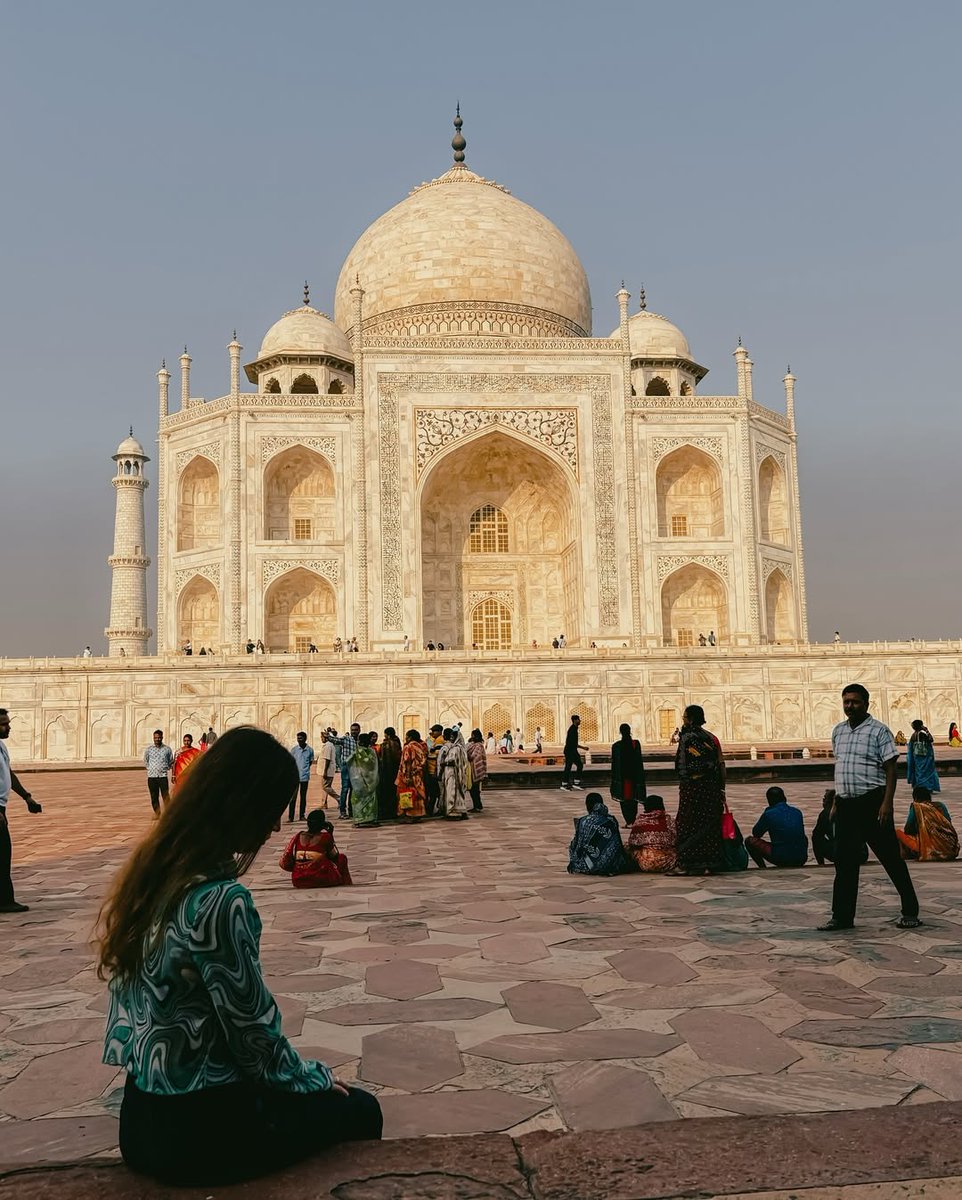 artoftravell's tweet photo. Memories from Taj Mahal https://t.co/kXI41zoxdD