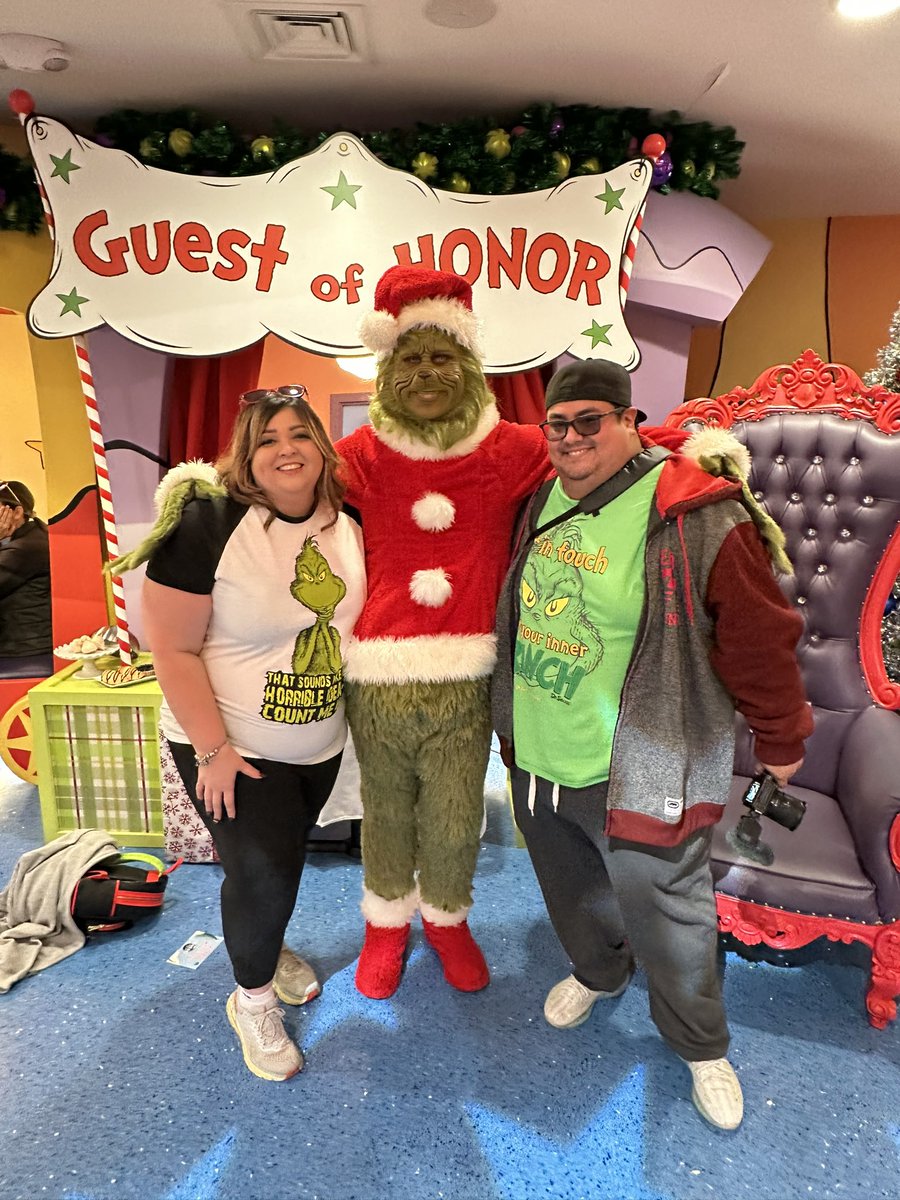 MagtasticP's tweet photo. Breakfast with the Grinch Anyone?

https://t.co/lN5ohUE99R via @YouTube https://t.co/sliX2MmDJH