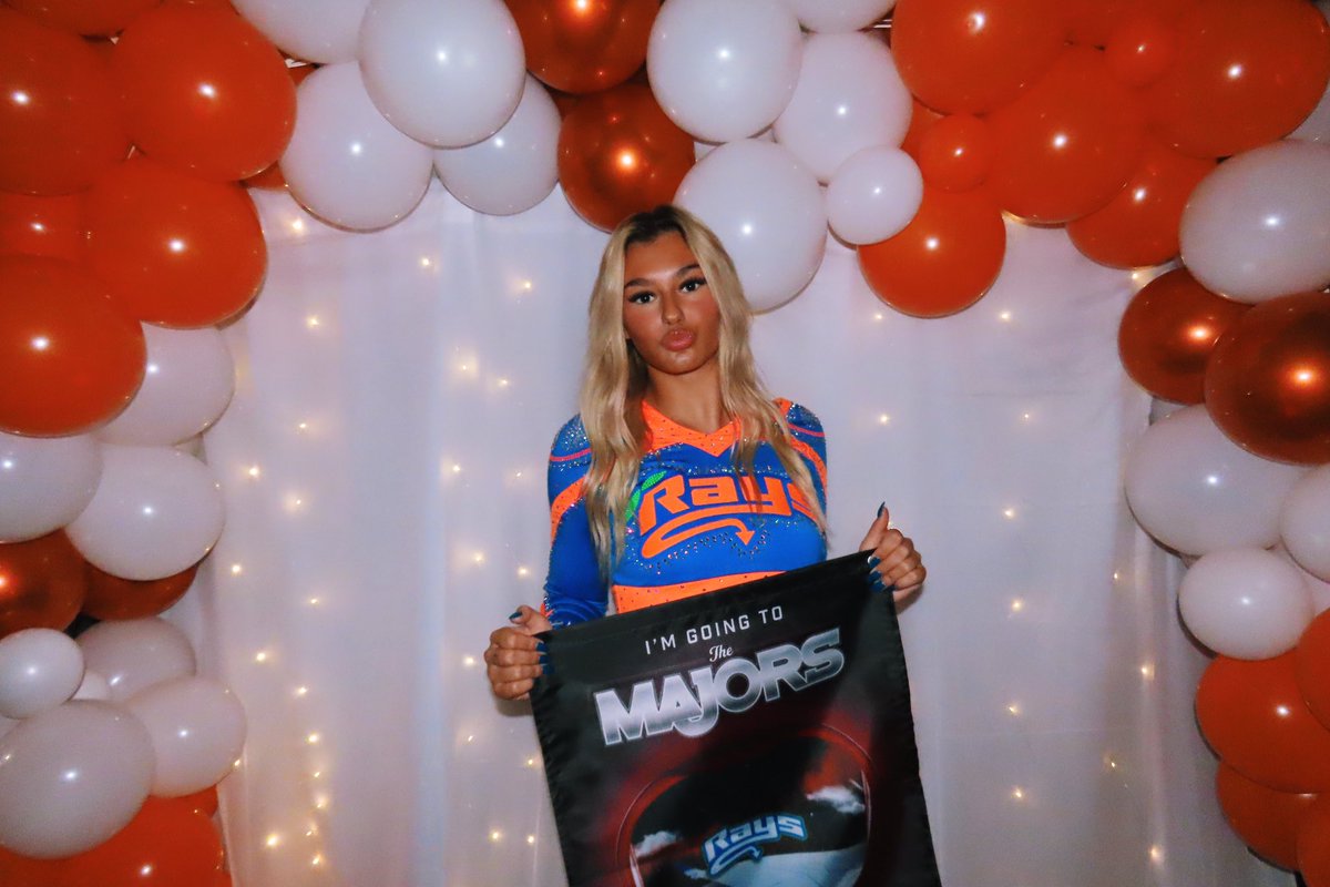 addie_cramer's tweet photo. majors filming🎥🍊 https://t.co/wdGCrSm3ht