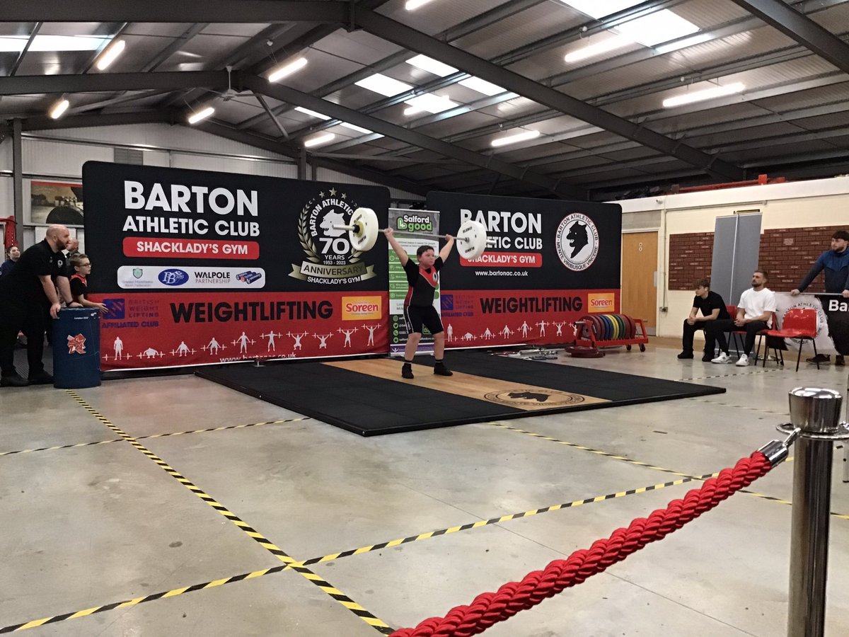 shackladys's tweet image. Barton Christmas lift some young member lifting , Christmas Appeal Salford 4 Good @SalfordCVS  @GBWeightLifting