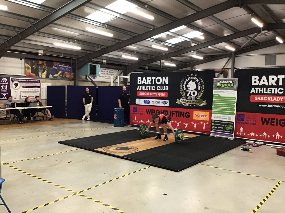 shackladys's tweet image. Barton Christmas lift some young member lifting , Christmas Appeal Salford 4 Good @SalfordCVS  @GBWeightLifting