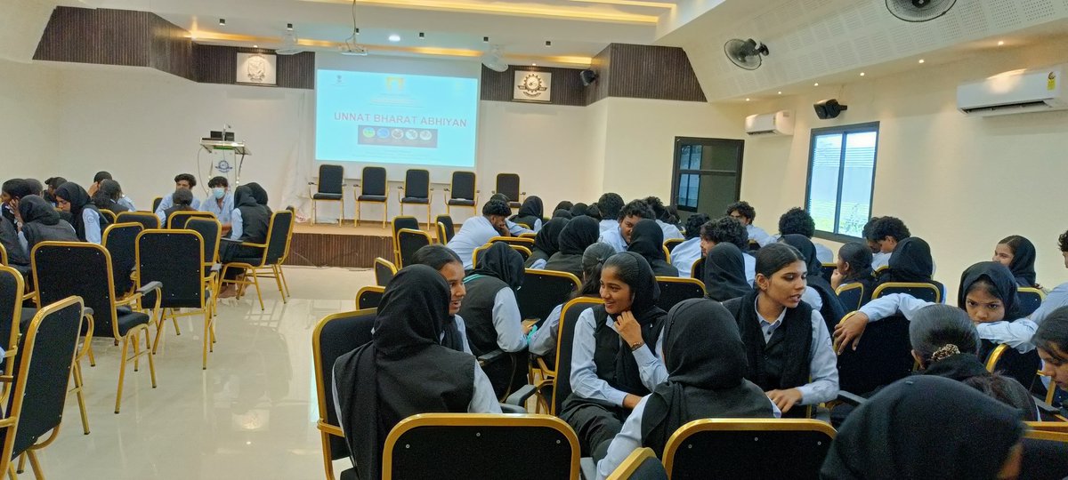 uba_iitpkd's tweet image. MES  Kalladi College, Mannarkkad, organized an Orientation Program on Unnat Bharat Abhiyan. The program was  inaugurated by Sri. Rajan Ambadath, President,Kumarampathoor GP. The session was  conducted by Sri. Anurenj P Kumar, Project Coordinator, UBA, RCI IIT  Palakkad.