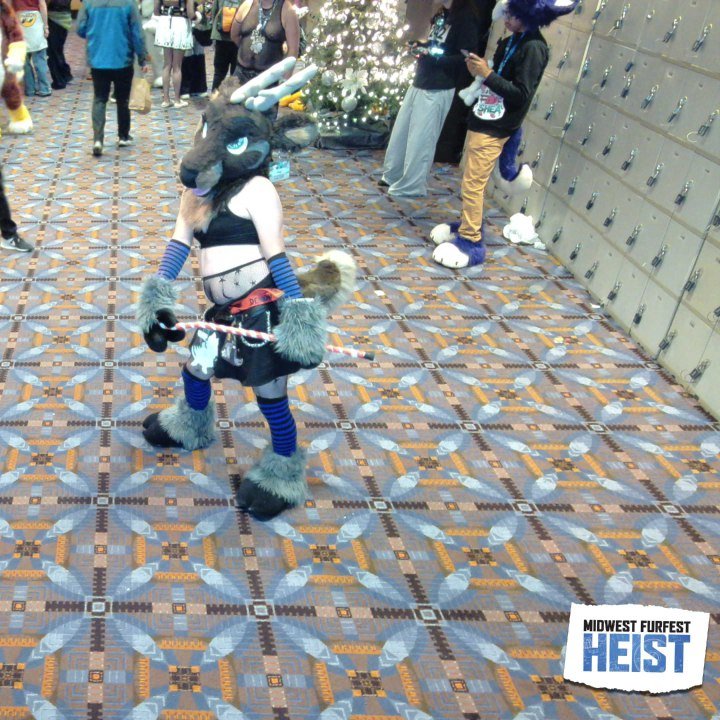 FretTheDeer's tweet photo. There's so much my brain wants to talk about still but I'll keep it brief

To everyone I mentioned before and everyone else who saw me during the con and made me feel, like me, who made me feel pretty or sexy. You've lifted me up despite my injury and made me feel like me again! https://t.co/tQYYywzuBd