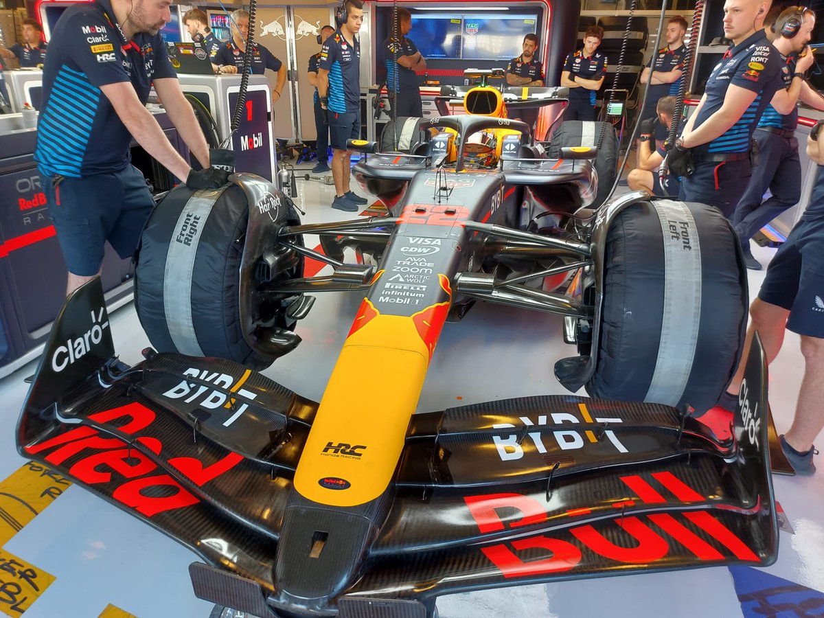 Motorsport_FR's tweet image. Grande première dans une Red Bull lors d’un test officiel pour Yuki Tsunoda, ce mardi à Abu Dhabi ! 

#F1 #F1Test
