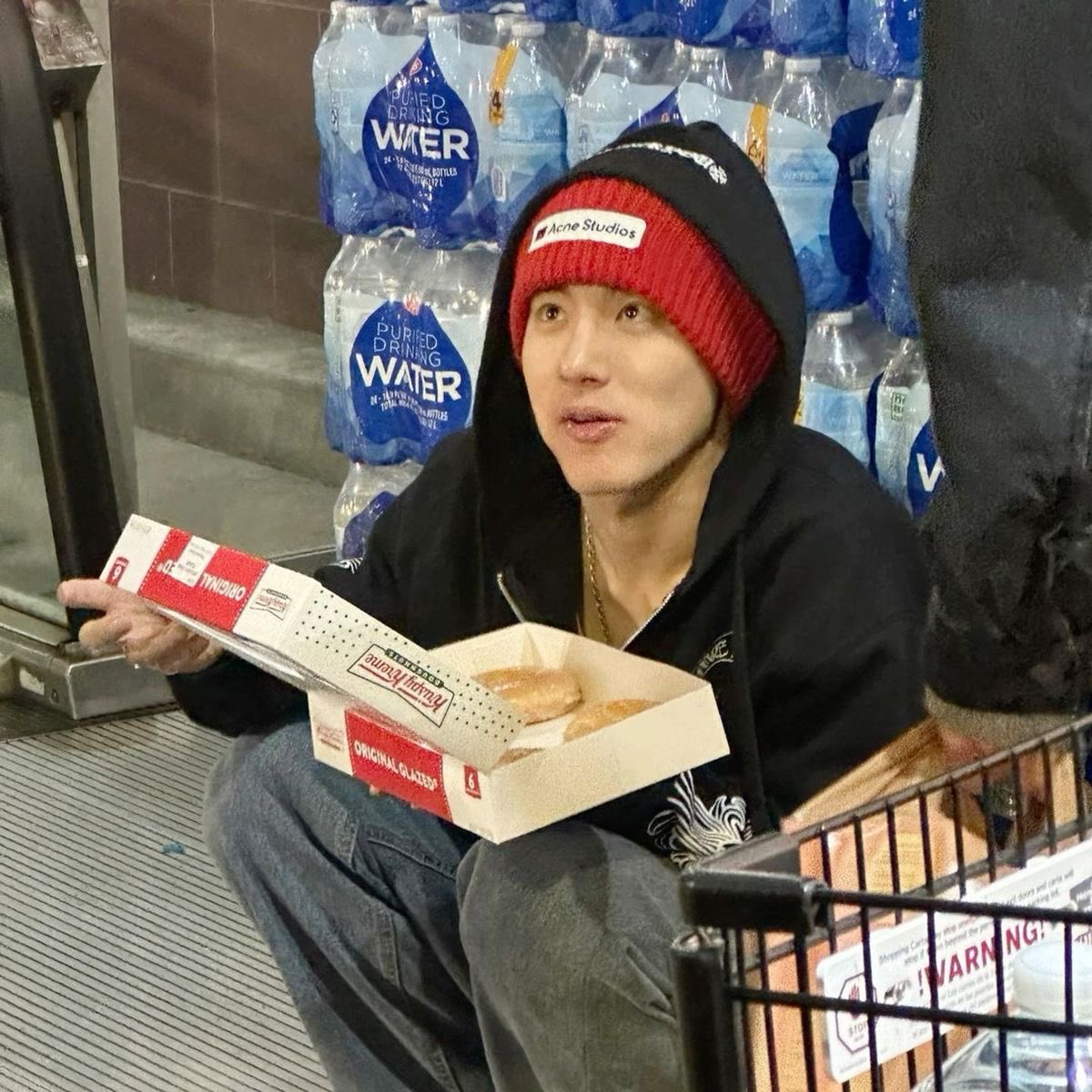 in looove with him.
#더보이즈 #THEBOYZ #에릭 #ERIC