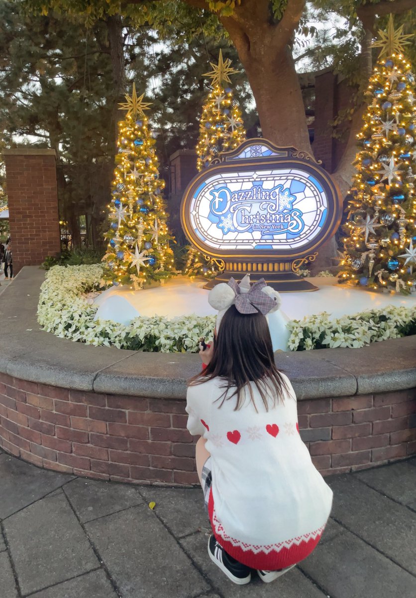 erik_you's tweet photo. 今年初のクリスマスディズニー❤️
ずっと全身リルリンリンで
行きたかったから夢が叶った❤️
チップのクリスマス衣装かわいい❤️ https://t.co/nXp0uDaQZK