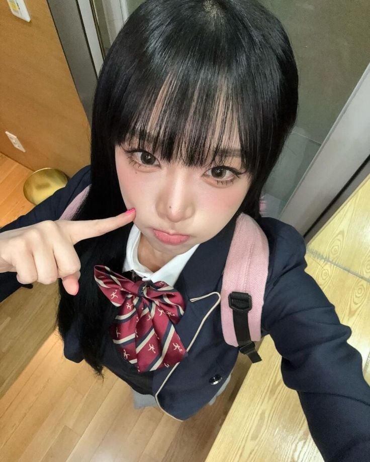 choa_plus's tweet photo. 本日も朝から制服レンタルにたくさん来てくださりありがとうございます🙆🏻‍♀️💕
平日は20時半まで営業しております🫶🏻
#原宿 #韓国制服 https://t.co/0fB9ZAbpPq