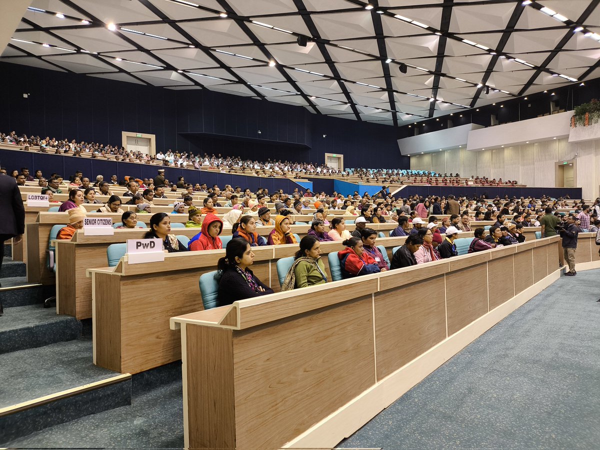 India_NHRC's tweet photo. NHRC, India's Human Rights Day function begins. 

Live link- https://t.co/7gIhPFPkN1

#HumanRightsDay2024 #NHRC https://t.co/NhjfxJyyND