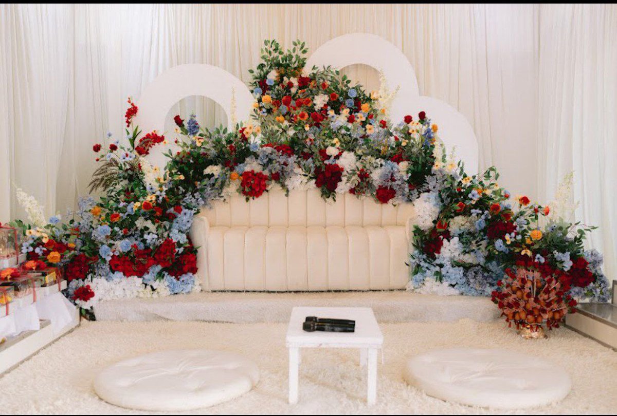 DivaShop's tweet photo. hai kepada bakal pengantin yang mencari pelamin untuk nikah/sanding saya nak letgo pakej pelamin saya by Nur Wedding &amp; Event.

Boleh request nak buat dkt khemah/dewan/rumah

Boleh Pm saya untuk dapatkan pakej 
https://t.co/RQjDgf3dQp

Cover area kelantan &amp; terengganu https://t.co/ySp0Q4boB1