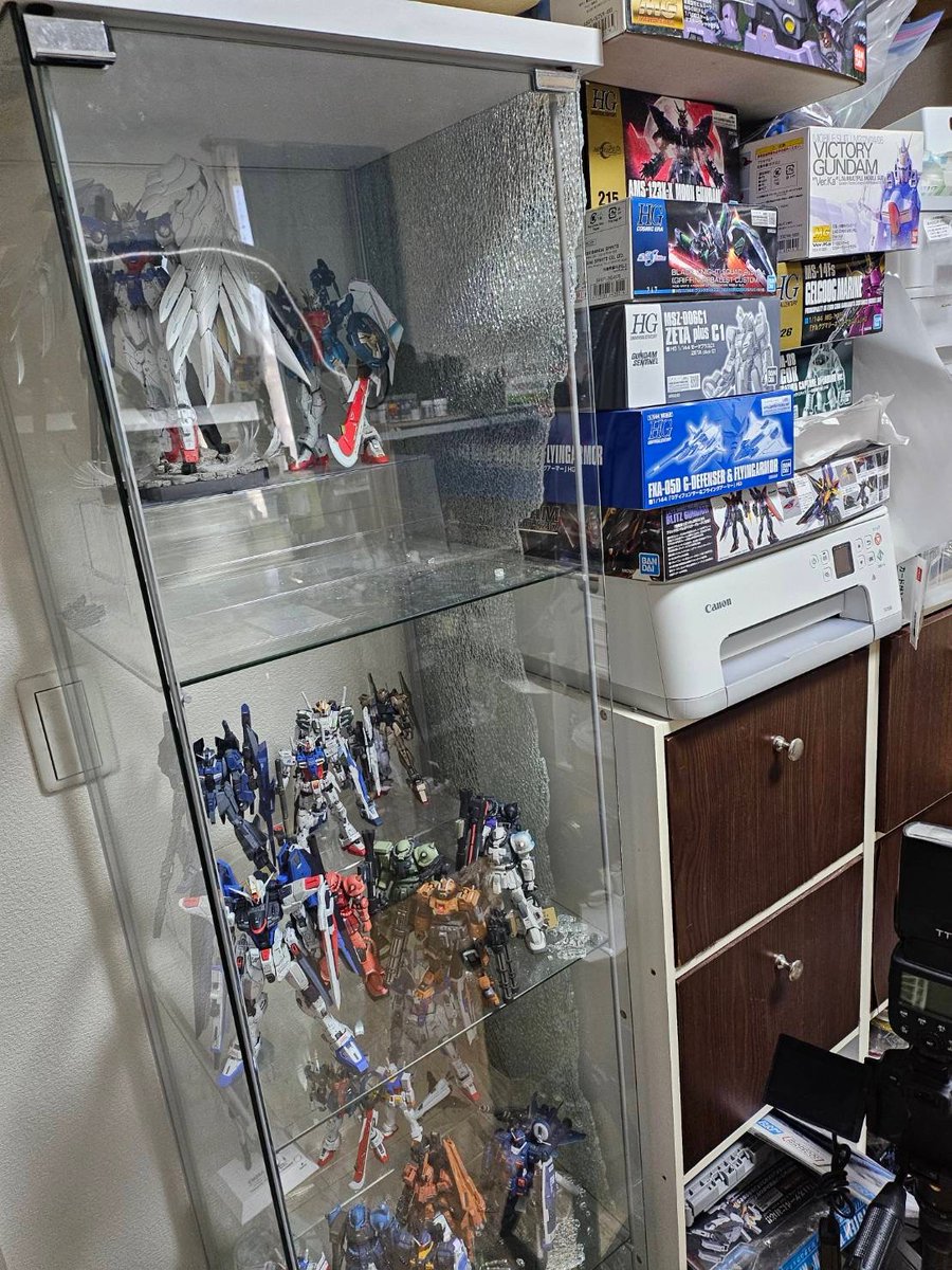 デトルフはこれが怖い。 徐々にオープンラックなどに切り替えてるけど