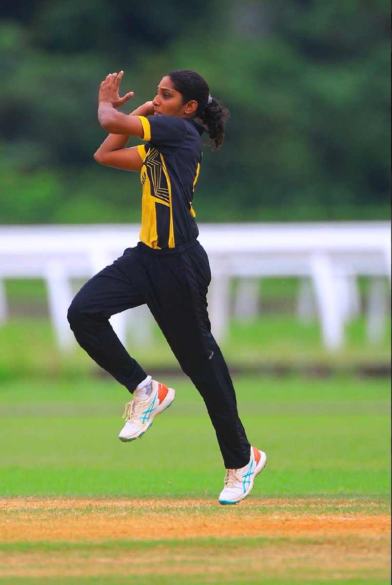 🚨 RESULT: Namibia win by 6 Wickets to go up 1-0

🇲🇾 68/7 (19) 
🇳🇦 72/4 (14.5) 

⭐️ A wicket each for Wini, Nur Dania and Suabika but Wittmann started with 36 at the top

#MASvNAM #WomensCricket