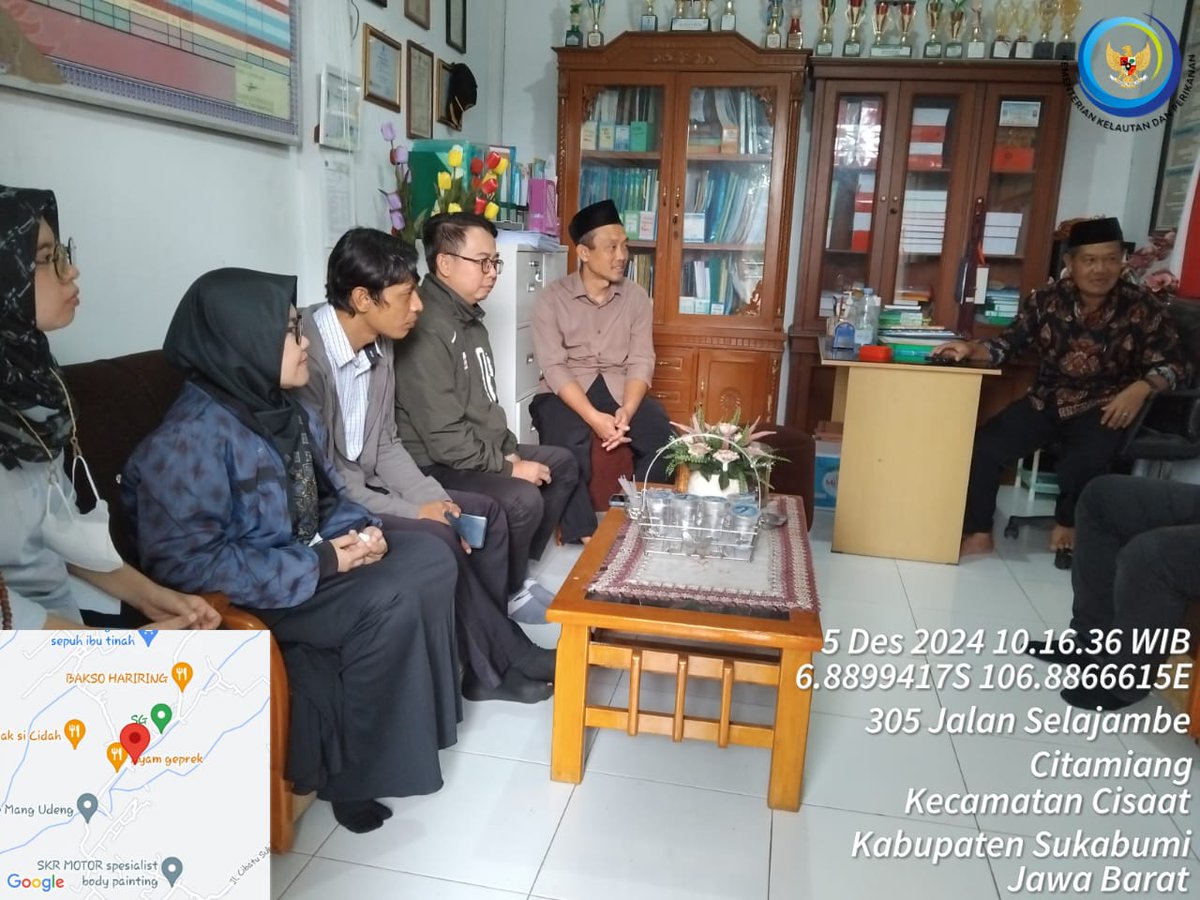 ncisriMuly's tweet photo. Kamis (5/12), Sri Mulyani, Luhkan Kab. Sukabumi, melakukan survei lokasi untuk acara Makan Bergizi Gratis di 2 Sekolah SD di Kecamatan Cisaat #giatluhkansatminkalbogor #Sukabumi #Aktivitas @brpbatpp_bogor  @bppsdm_puslatkp @pusluh_bppsdm @bppsdm_kp https://t.co/q8O8YEiLP7