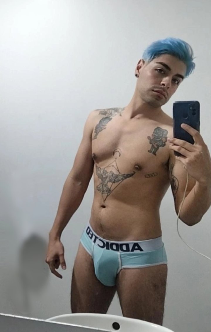 AndresMonrris's tweet photo. Blue season https://t.co/QyaiTn0o7H