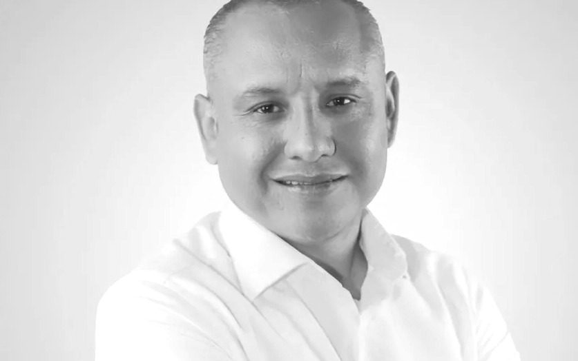 🔴⚡️#ULTIMAHORA
Fallece el diputado federal del Partido Verde, Benito Aguas Atlahua, tras ser atacado hoy por hombres armados en Veracruz.