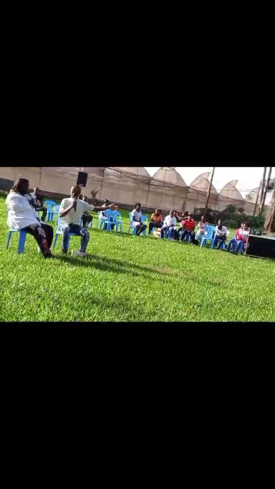 NAFOPHANU's tweet photo. The day ended on a high with edutainment! 🎭 Super Charger inspired, HR Manager Joseph Balondemu welcomed guests, and the Wagagai Drama Group delivered powerful skits on HIV stigma and discrimination.
#ZeroHIVStigma #ZeroDiscrimination #NafophanuUpdates https://t.co/lUaNYvpCxz