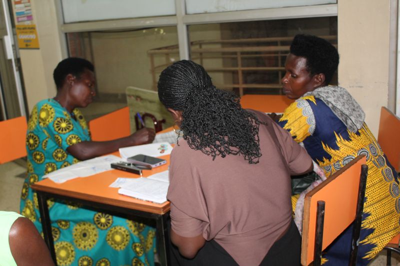 eyit_ug's tweet image. Tuhwerahwerane Group from Kicwamba, Mbarara City, joined the EYIT Startup Financing Initiative (ESFI) and secured a UGX 2,000,000 Women Enterprise Loan Facility to boost their businesses and grow. 🚀
At #EYIT, we’re all about #FinancialInclusion and #WomenEmpowerment.