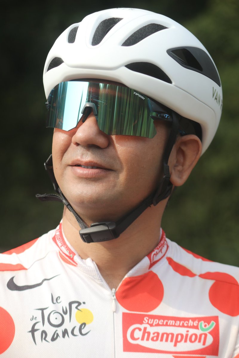 pedalandtring's tweet photo. #cyclingphotos #cyclingphotography #roadcycling #roadbikes #tifosi #tifosioptics #tifosiindia #exadsports #cyclingaddict #roadbikes #sunglasses #cyclingblogger #pedalandtringtring #polkadots #vanryselhelmet #fitnessmotivation #fitindia #fitindiamovement #fitindiacyclingtuesdays https://t.co/c820PmV7lQ