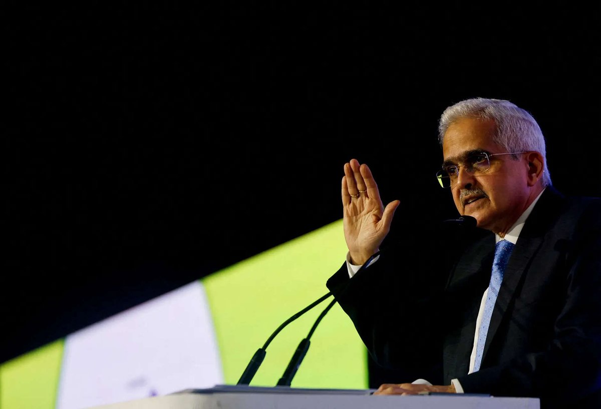 ETBFSI's tweet photo. Shaktikanta Das remembers Late Arun Jaitley; extends gratitude to PM, FM

#ShaktikantaDas #RBIGovernor #ArunJaitley #PMModi #FMSitharaman #Leadership #RBITransition #Gratitude #NewGovernor #SanjayMalhotra

https://t.co/aP1tmJJuUi https://t.co/fWJmLQ50zl