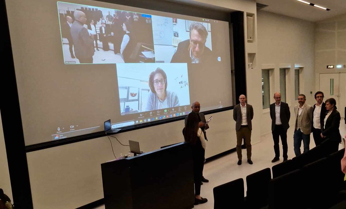 Azrou Djamila (@djamilaazrou) on Twitter photo On November 27, it became official: Doctor in Organic Chemistry
A big thank you to my supervisors <a href="/CBourUPSaclay/">Christophe Bour</a> <a href="/AurlienAlix1/">Aurélien Alix</a> <a href="/vincent_gandon/">Vincent Gandon</a> and to the jury @vinc_cesar <a href="/bmartinmatute/">Martin-Matute Group</a> <a href="/ViktoriaGessner/">Viktoria Gessner (The Gessner Group)</a> <a href="/RiedelLab/">Sebastian Riedel</a> <a href="/Ally/">Ally</a> Aukouloo for evaluating my PhD work. On November 27, it became official: Doctor in Organic Chemistry
A big thank you to my supervisors <a href="/CBourUPSaclay/">Christophe Bour</a> <a href="/AurlienAlix1/">Aurélien Alix</a> <a href="/vincent_gandon/">Vincent Gandon</a> and to the jury @vinc_cesar <a href="/bmartinmatute/">Martin-Matute Group</a> <a href="/ViktoriaGessner/">Viktoria Gessner (The Gessner Group)</a> <a href="/RiedelLab/">Sebastian Riedel</a> <a href="/Ally/">Ally</a> Aukouloo for evaluating my PhD work.
