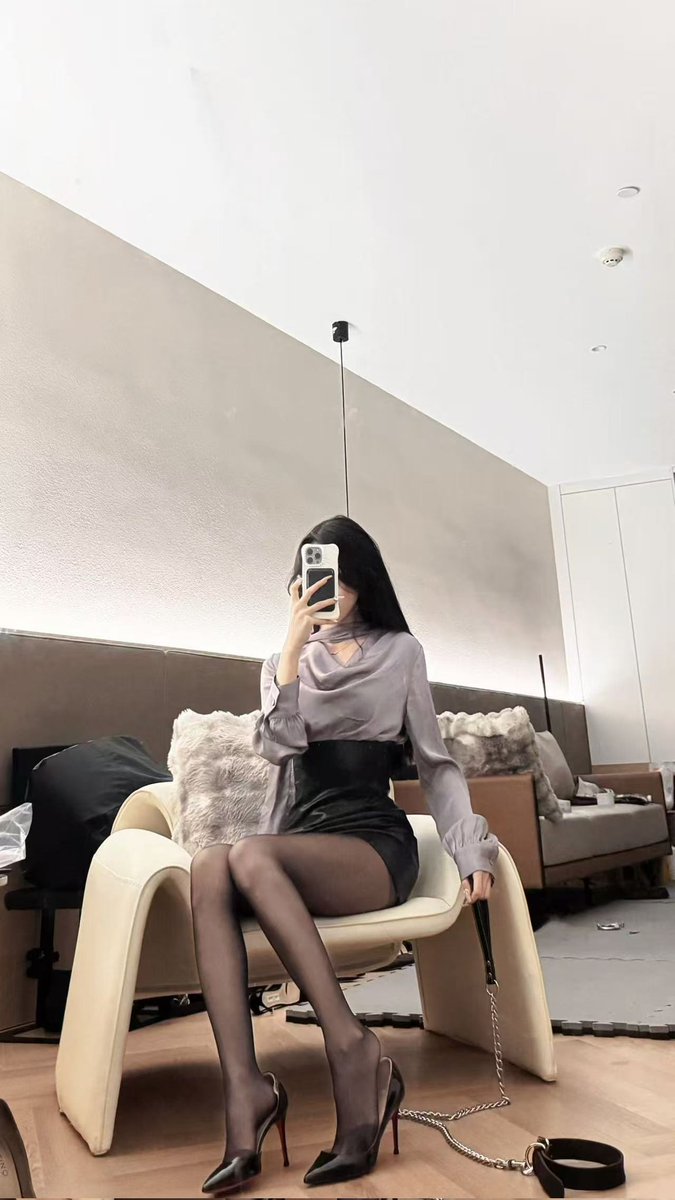 lingyesama's tweet photo. #上海 #女s #调教
#��爱 #榨精 #潮吹 #前高 #边缘控
#龟责
#恋足 #高跟 #丝袜  #钻胯 #人格羞辱 #狗奴 #跪拜 #耳光 #鞭打 #足深喉
#口水 #圣水 #坐脸窒息 #足交 #鞋交  #捆绑固定 #踢裆 #虐乳 #��踏 #刑奴 #榨精 #马眼 #拳交 #四爱 #虐肛 #灌肠 #木乃伊包裹 https://t.co/yWXHULfRaz