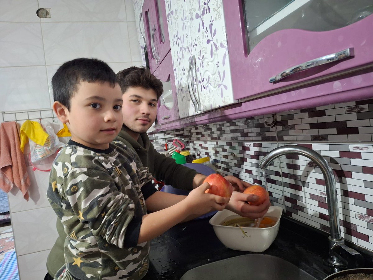 TaskesigiOkulu's tweet photo. Türkiye Yüzyılı Maarif Modeli kapsamında;
Yaşam Becerileri Projesinin ilkokul veli faaliyeti kategorisi içerisinde yer alan "Meyve ve Sebze Yıkama"etkinliği uygulandı .
@tcmeb @Ordu_MEM @CaybasM @mfvargeloglu @ELTHakanAYDIN https://t.co/LIMcqG52I3