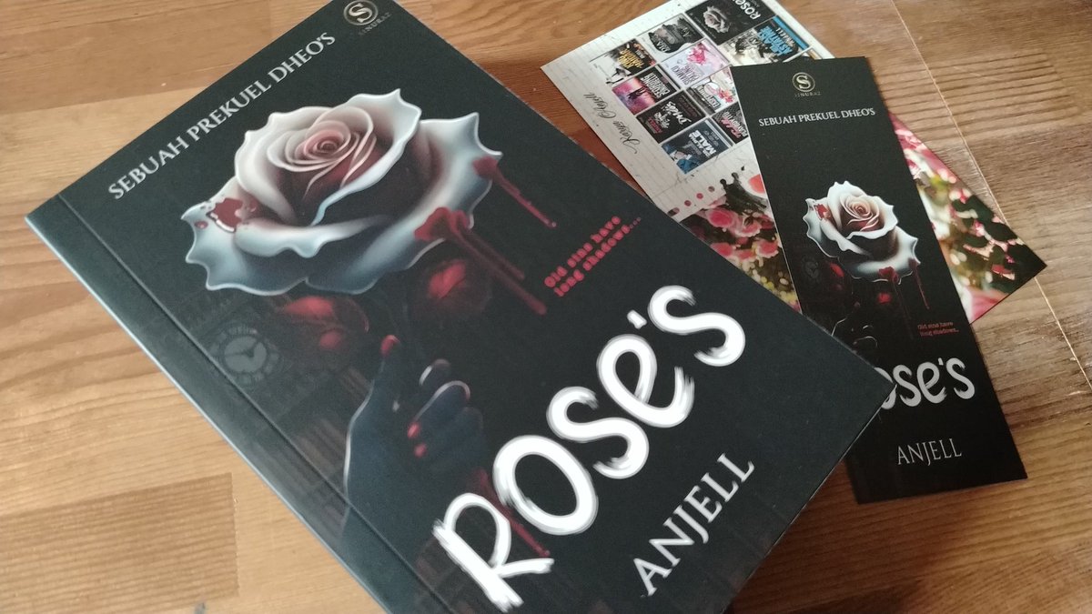 NoHR_16's tweet image. Terima kepada seller yang telus. Jual novel dengan harga yang ditetapkan. Akhirnya jumpa juga seller yang jual dengan harga sebenar. And guess what? It's new. Not preloved. Preloved pun ada yang jual sampai beratus. Ini baru RM50 include postage #Anjell #Roses