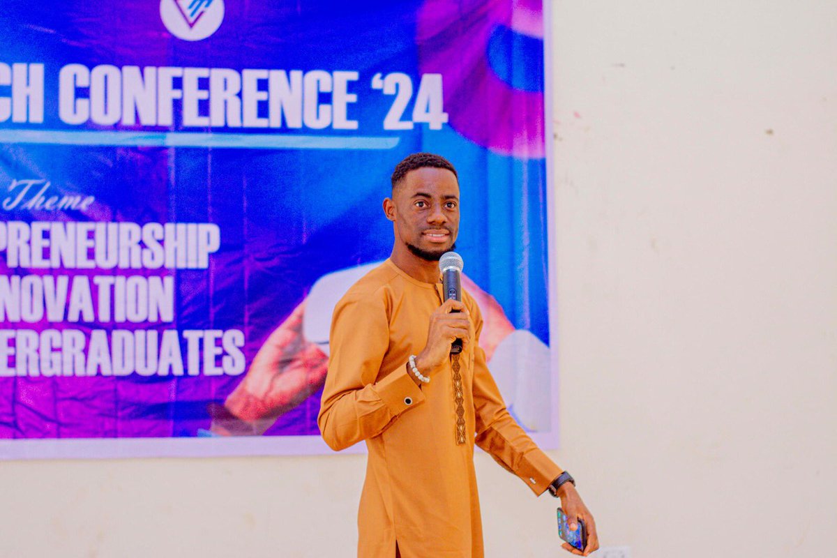 etienejames5's tweet photo. @Volatic24 @eben1909 
#tech #techconference https://t.co/SsV8vMvTXj